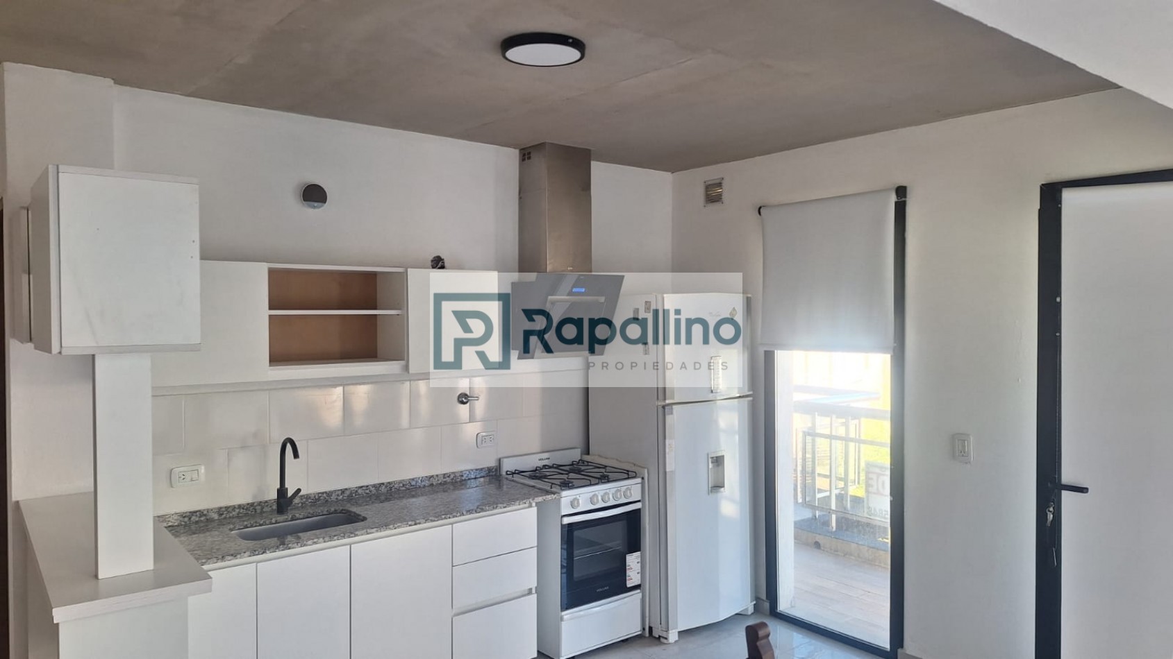DEPARTAMENTO 2 AMB C/COCHERA - Pinamar Centro -