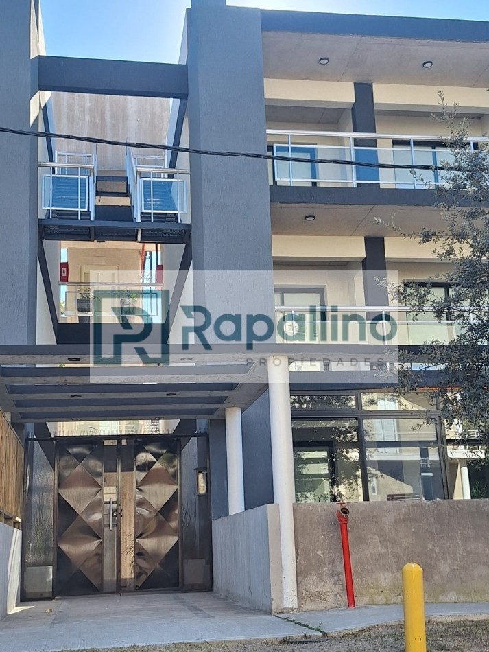 DEPARTAMENTO 2 AMB C/COCHERA - Pinamar Centro -
