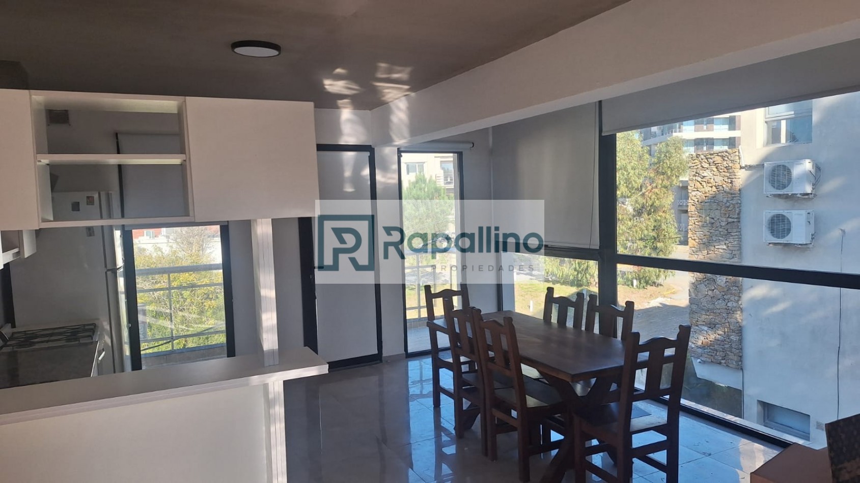 DEPARTAMENTO 2 AMB C/COCHERA - Pinamar Centro -