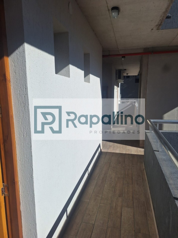 DEPARTAMENTO 2 AMB C/COCHERA - Pinamar Centro -