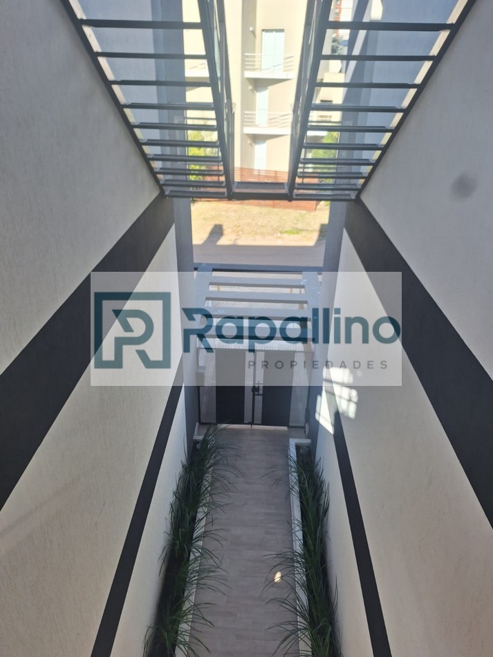 DEPARTAMENTO 2 AMB C/COCHERA - Pinamar Centro -