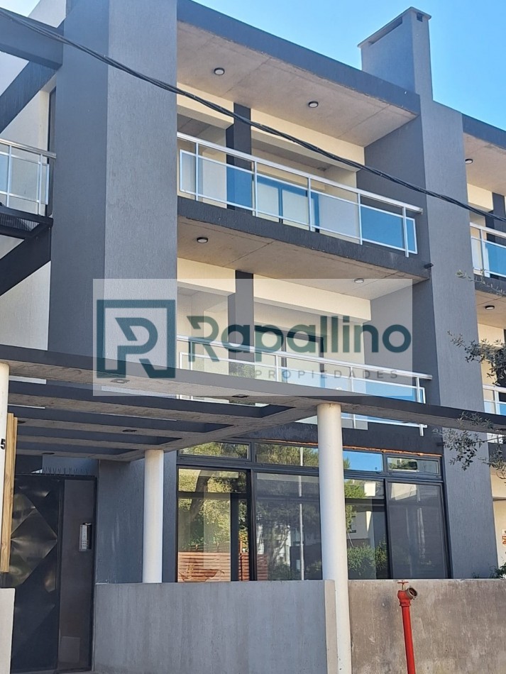 DEPARTAMENTO 2 AMB C/COCHERA - Pinamar Centro -