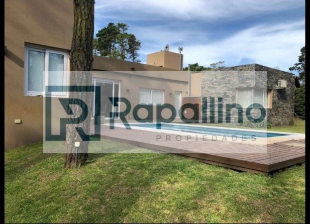 CASA PINAMAR NORTE C/PISCINA