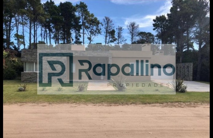 CASA PINAMAR NORTE C/PISCINA