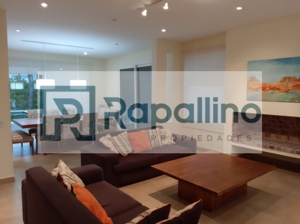 CASA PINAMAR NORTE C/PISCINA