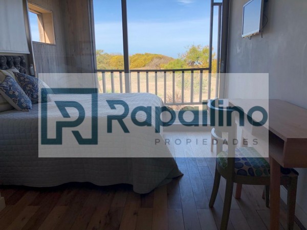 CASA CON PISCINA FRENTE AL MAR EN PINAMAR NORTE 