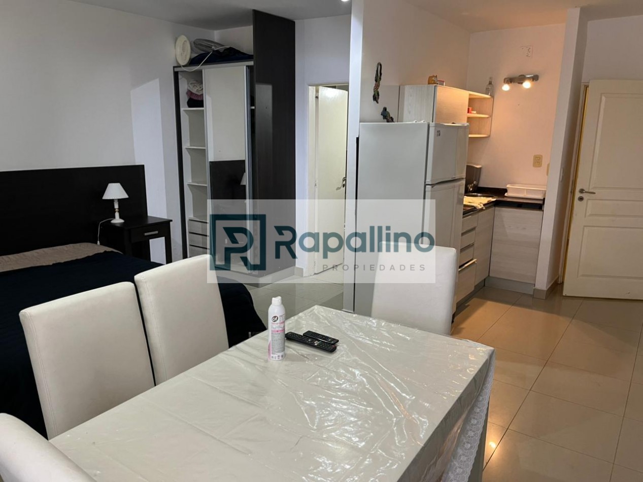 DEPARTAMENTO MONOAMBIENTE C/COCHERA