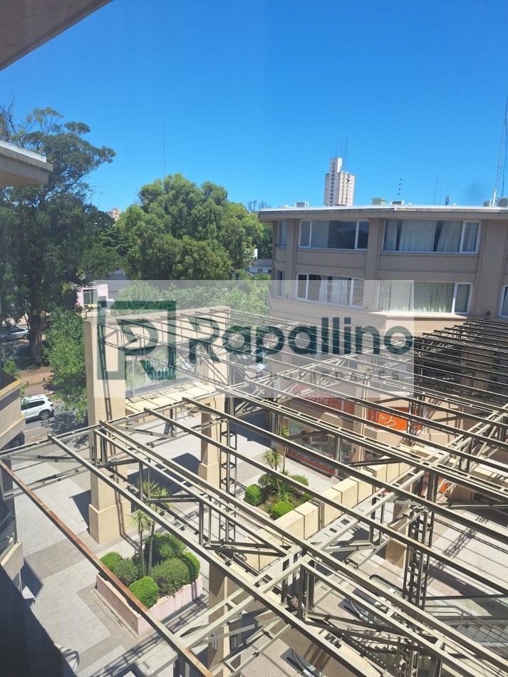 DEPARTAMENTO MONOAMBIENTE C/COCHERA